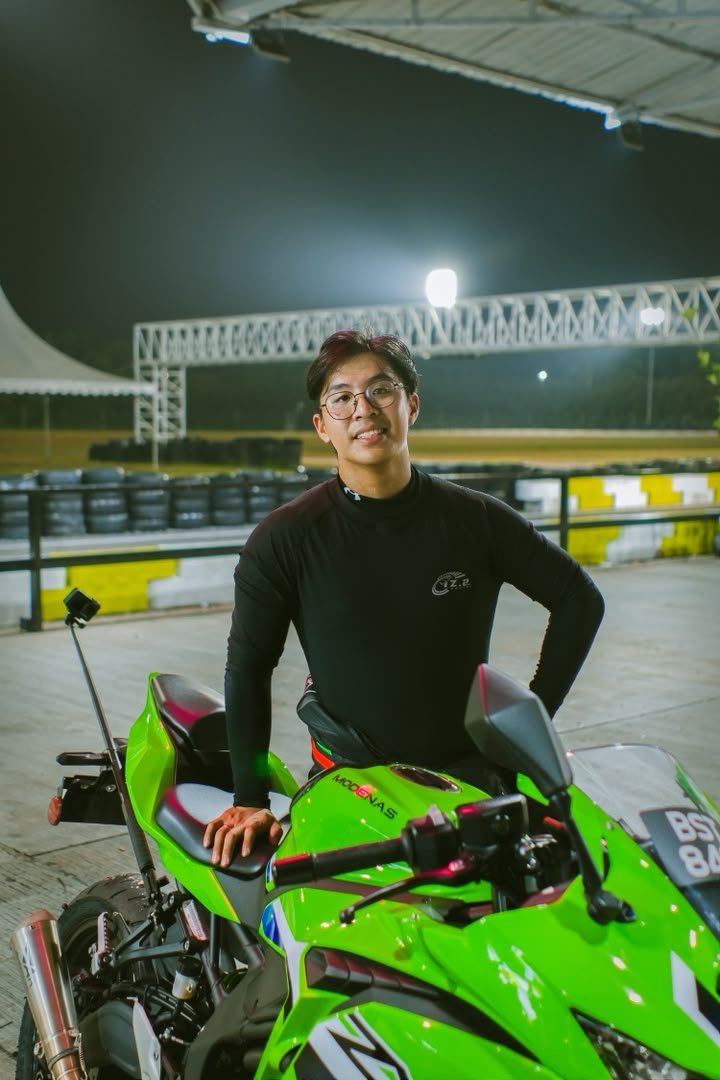 Rusyaidi Yeng at a track day